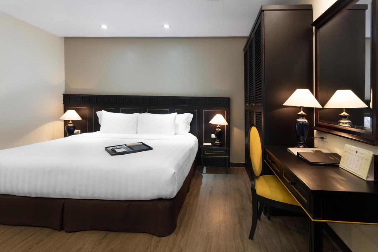 Отель Square Affiliated By Melia 4*