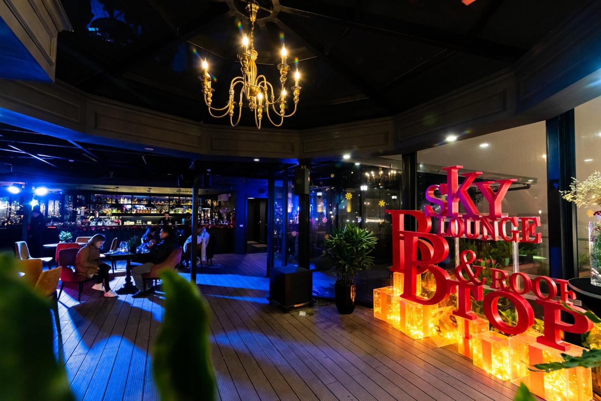 Отель Square Affiliated By Melia 4*